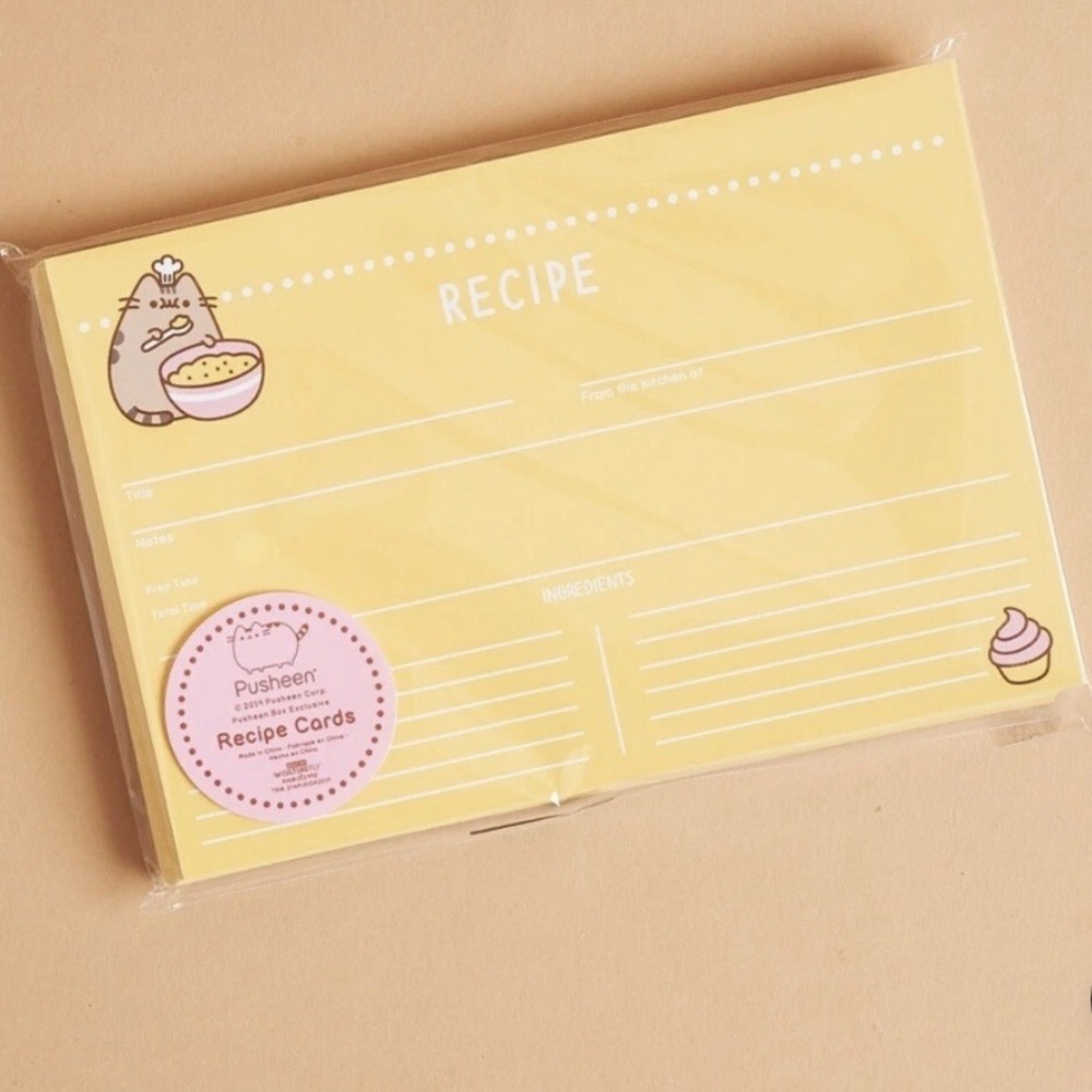 Pusheen Box Winter 2019 Yellow Recipe Cards